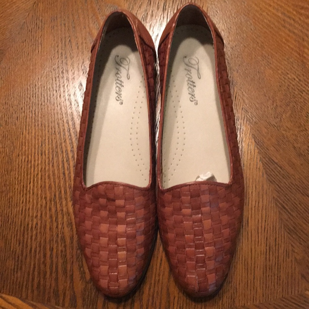 EUC Like New Brown Leather Shoes
